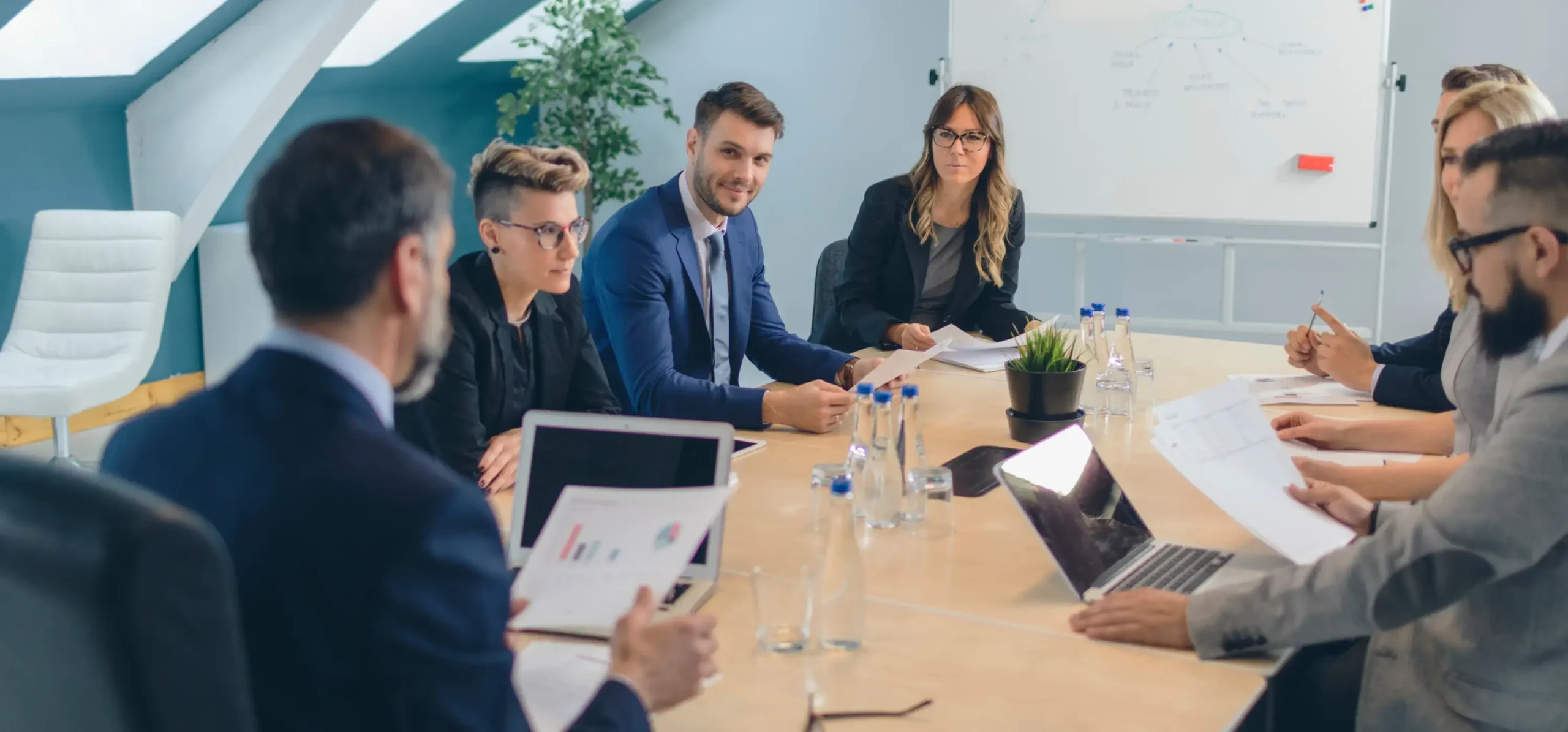 spotkania-ktore-przynosza-efekty-jak-je-planowac-prowadzic-podsumowywac