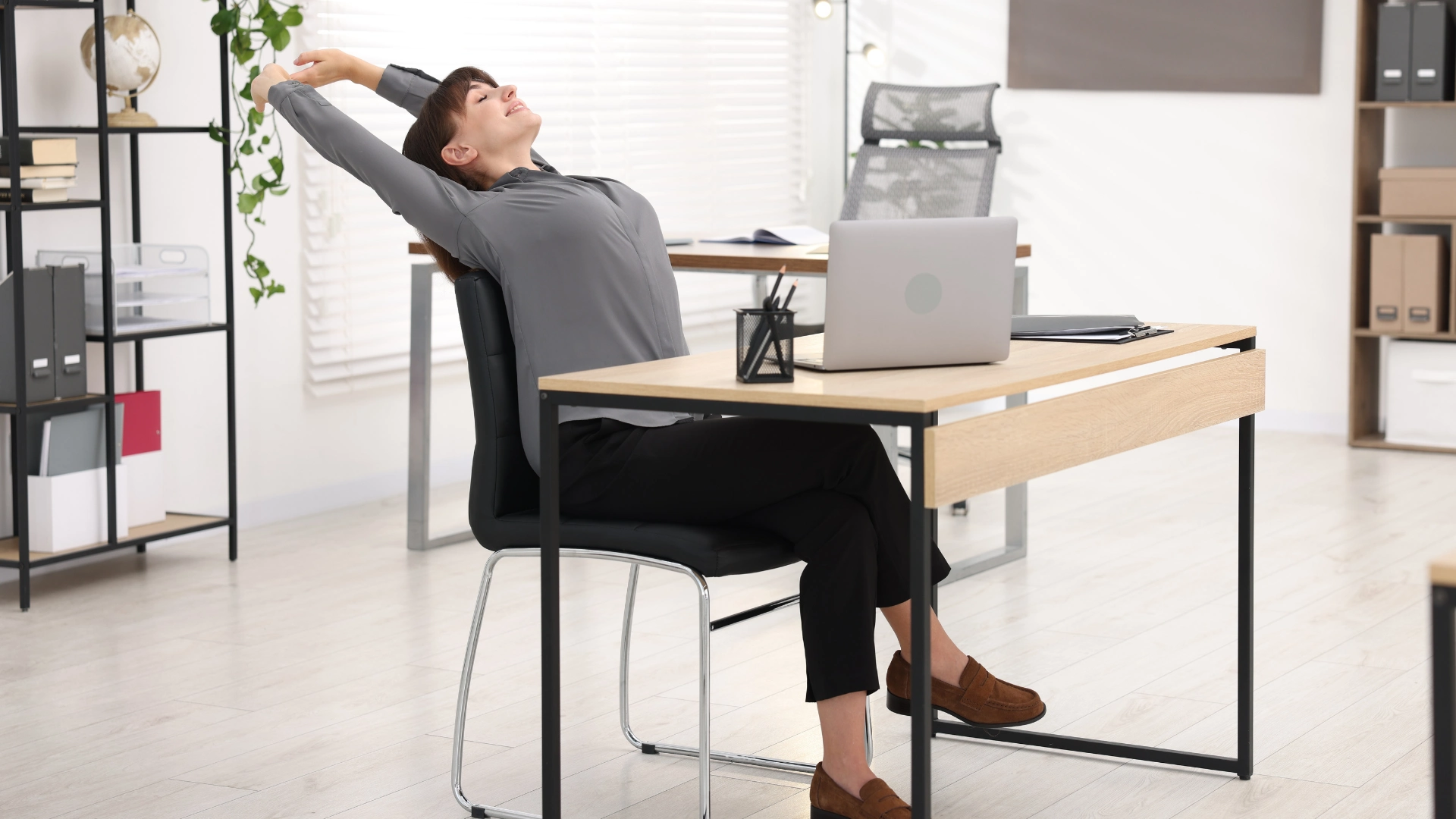 Jak urządzić chill-out zone w biurze przy niskim budżecie?